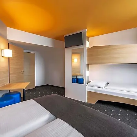 B&B Hotel Landshut Отель 3*