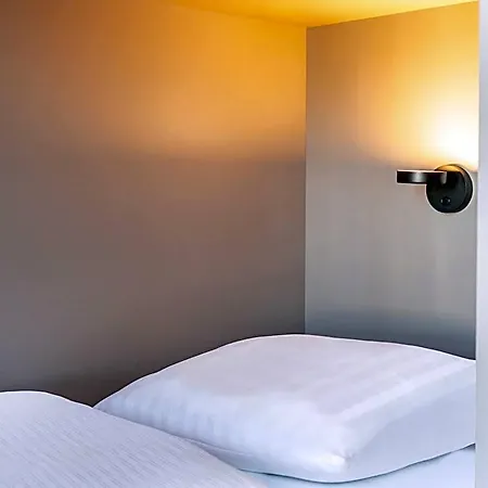 B&B Hotel Landshut Отель 3*